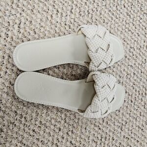 Lulus Avalon Ivory Pearl Braided Flat Slide Sandals Size 9 Bridal